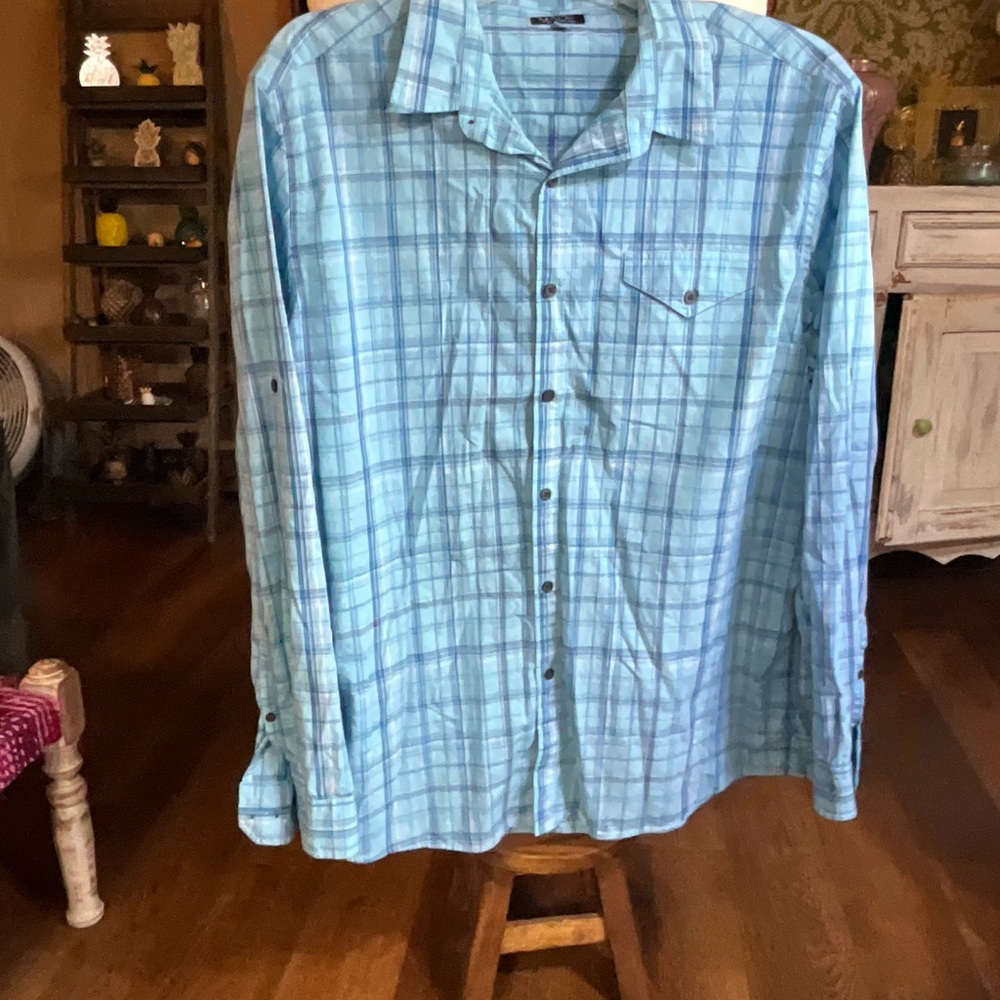 Men's Blue Plaid Button-Up Shirt